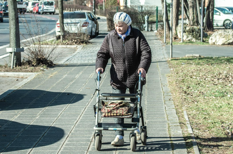 알츠하이머 여성 사진