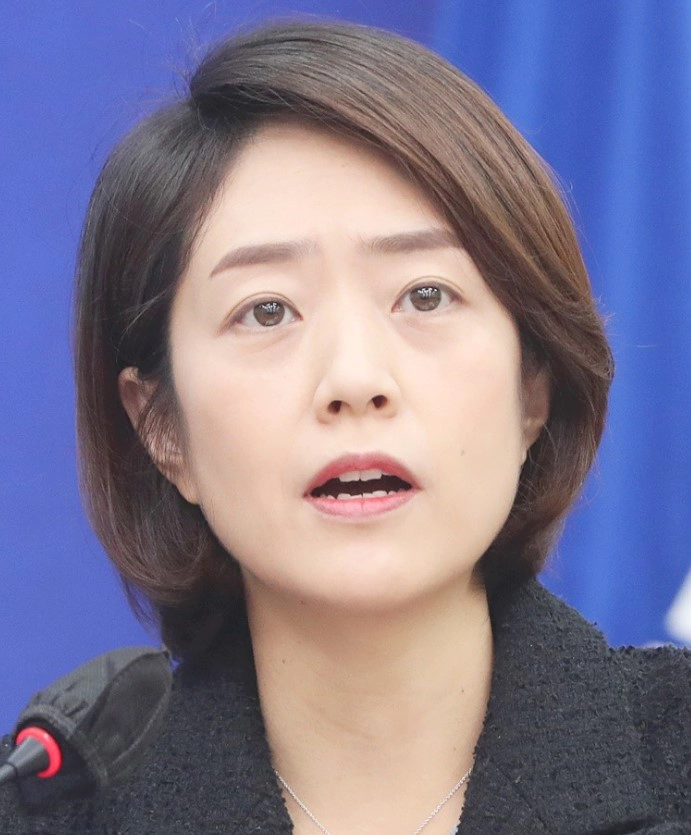 고민정 프로필 나이 학력 남편 아나운서 경력