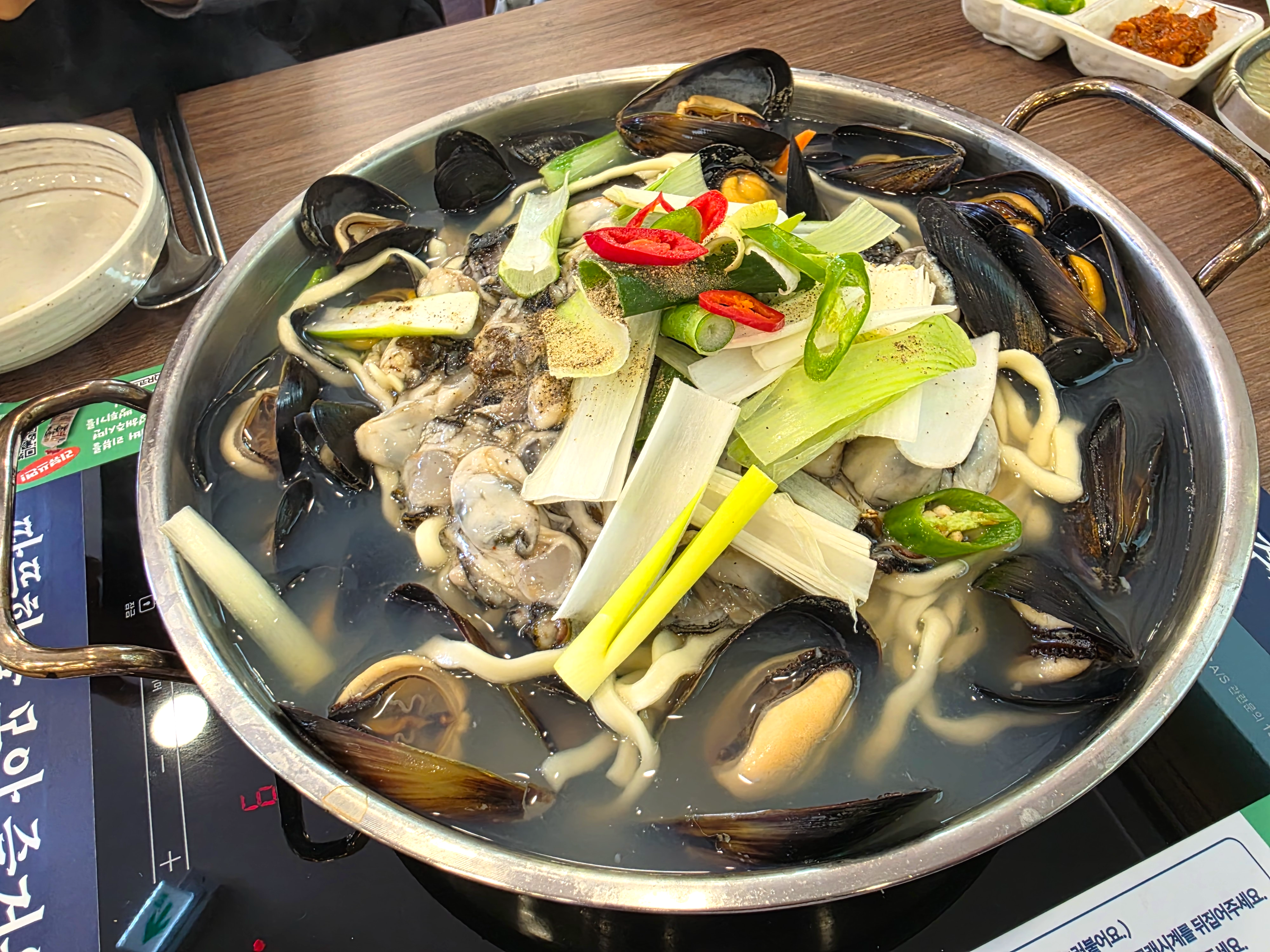 모오락칼국수 대전 방동 굴칼국수 맛집 고추튀김 보쌈 가격 주차 방동저수지 01