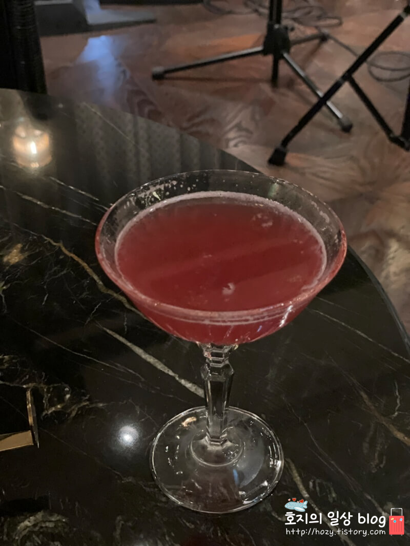 방콕 신돈캠핀스키 파이어플라이바 시그니처 칵테일