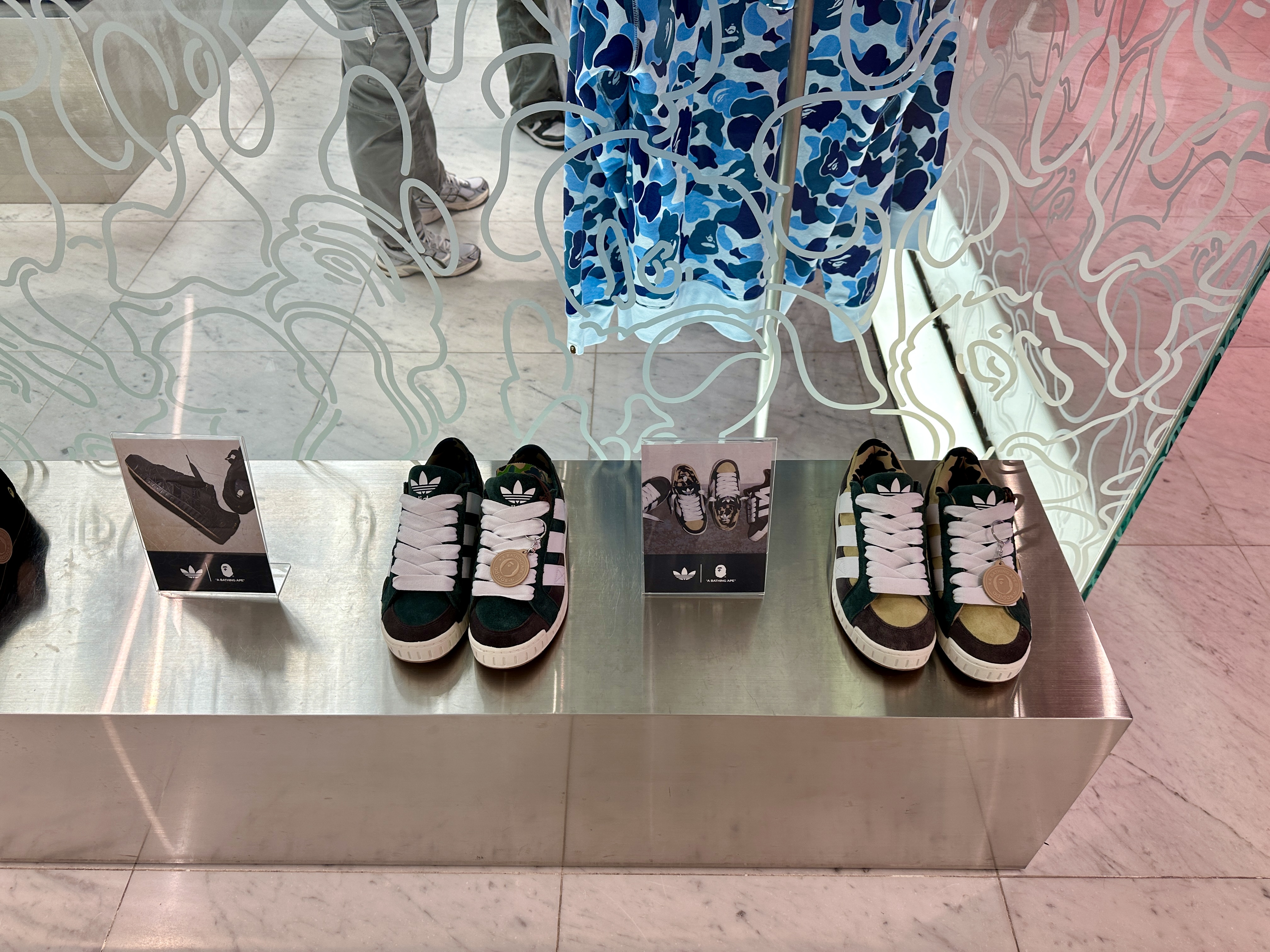 베이프 아디다스 콜라보 신발