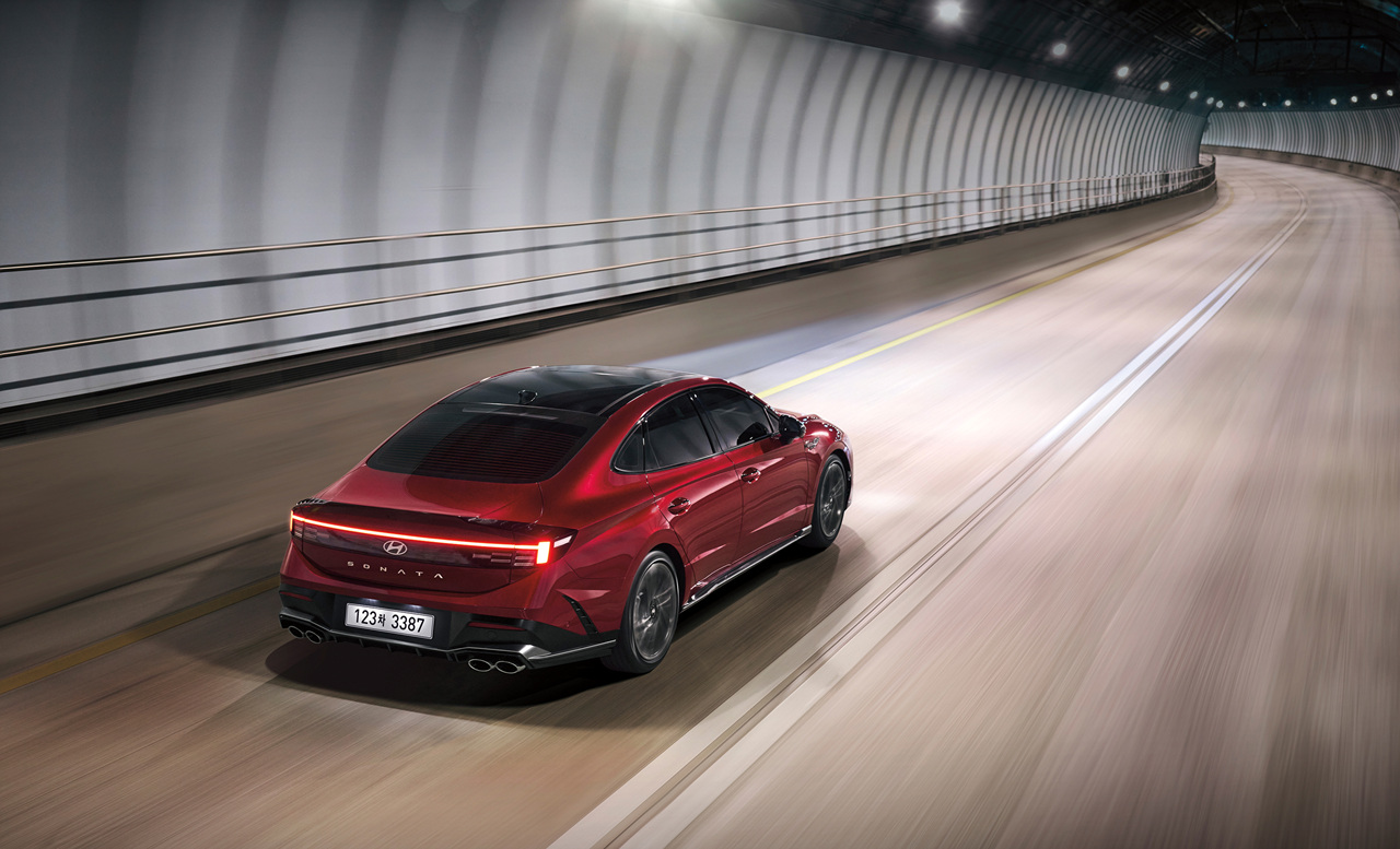 2024년 쏘나타 후면 사진
