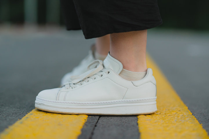 신발 꿈 해몽 20가지 , 신발 신는 꿈, 신발 보는 꿈, 신발 사는 꿈 등