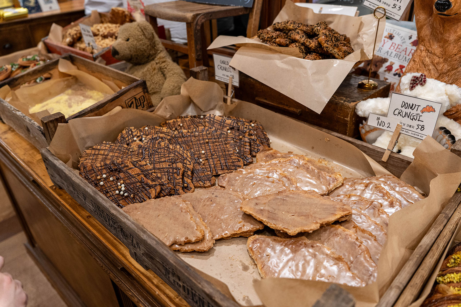 테디뵈르하우스 더현대서울점 진열대