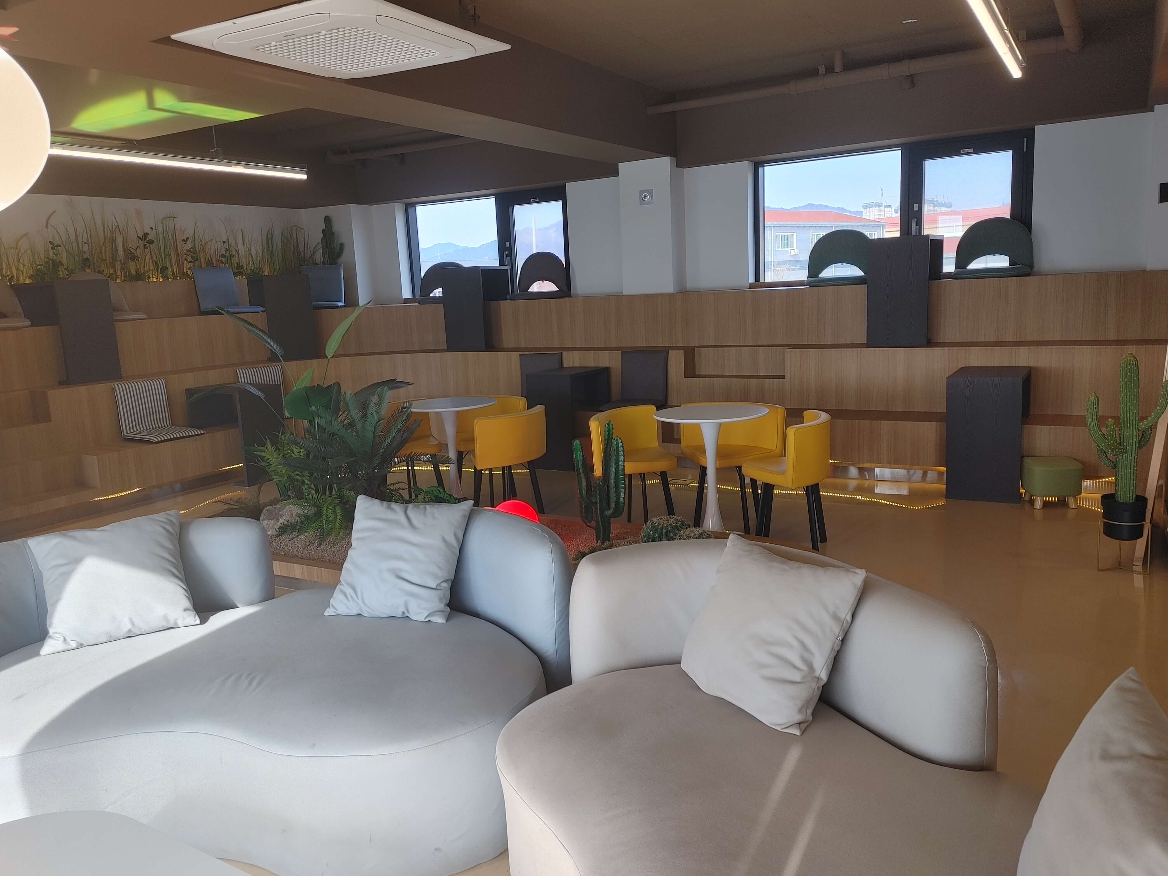 김해_강변뷰카페_라인25_3층