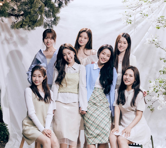 '미스트롯3' TOP7의 전국투어 콘서트 '미스트롯3:세상을 꺾고 뒤집어라'가 3일 서울 공연을 시작으로 90일간 대장정을 펼친다. 사진은 공식 이미지. [사진=비스타컴퍼니]