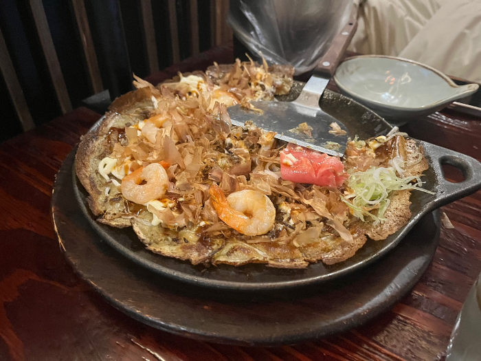 오꼬노미야끼 종류 많더라..