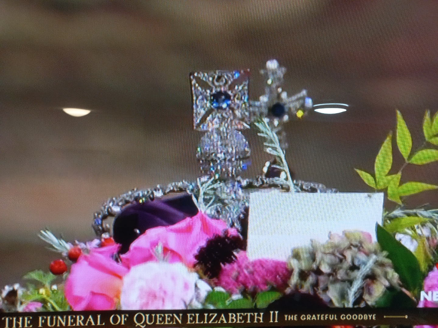 영국-여왕의-왕관