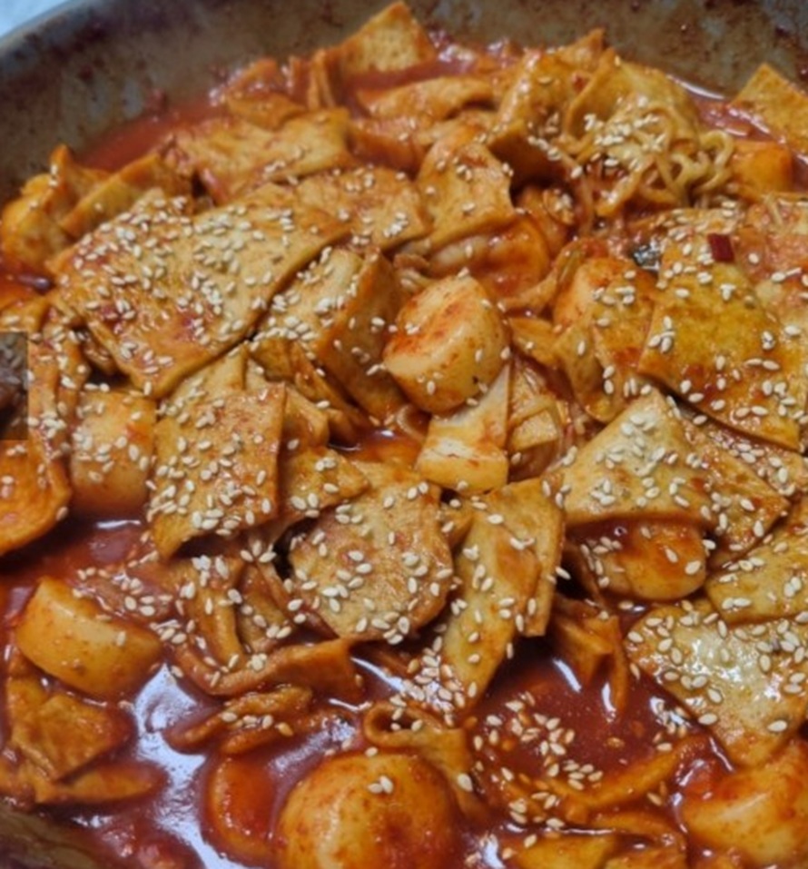 이웃집-백만장자-꼬치어묵-목련어묵
