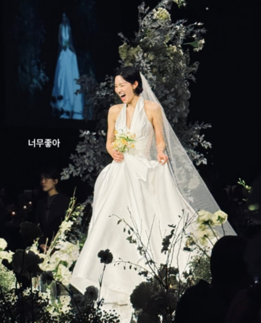 조혜원 결혼식 드레스