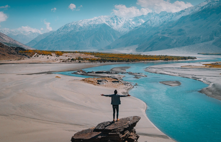 경제적 자유를 위한 독서 습관 관련 이미지