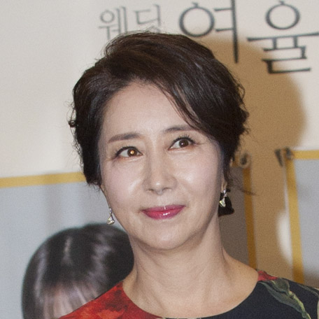 실버벨이 울리면 등장인물 박금연 송옥숙