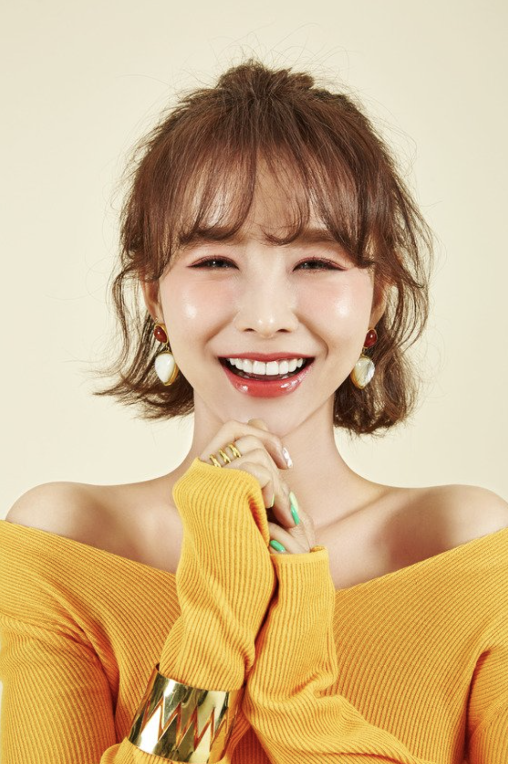 임블리 눈웃음