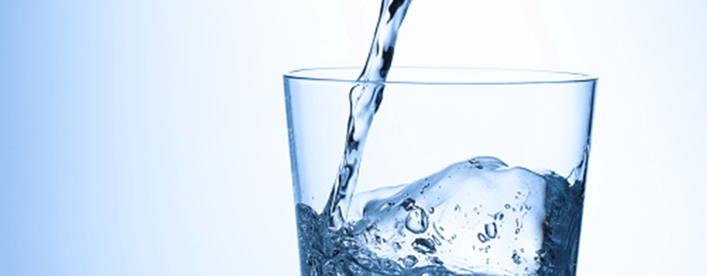 식사 중 물 한컵