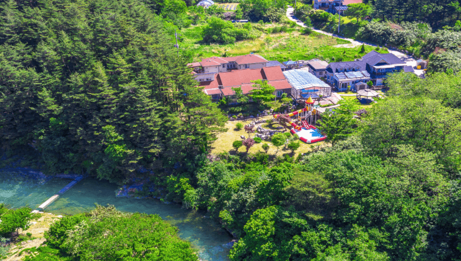 에코하임펜션-하늘에서-내려다본-모습