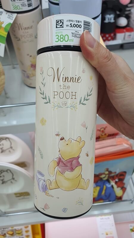 푸-캐릭터-그려진-나무코스터-철제코스터