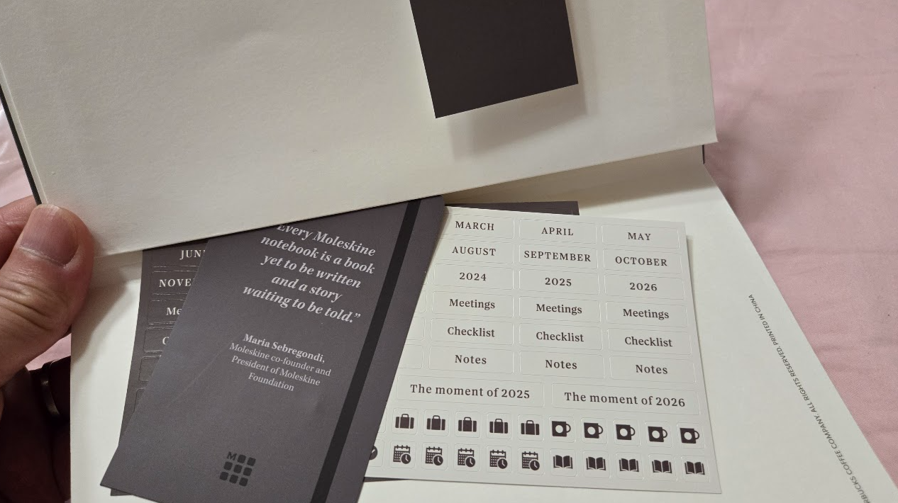 2025 스타벅스 겨울 프리퀀시 다이어리 수령후기 사진 14