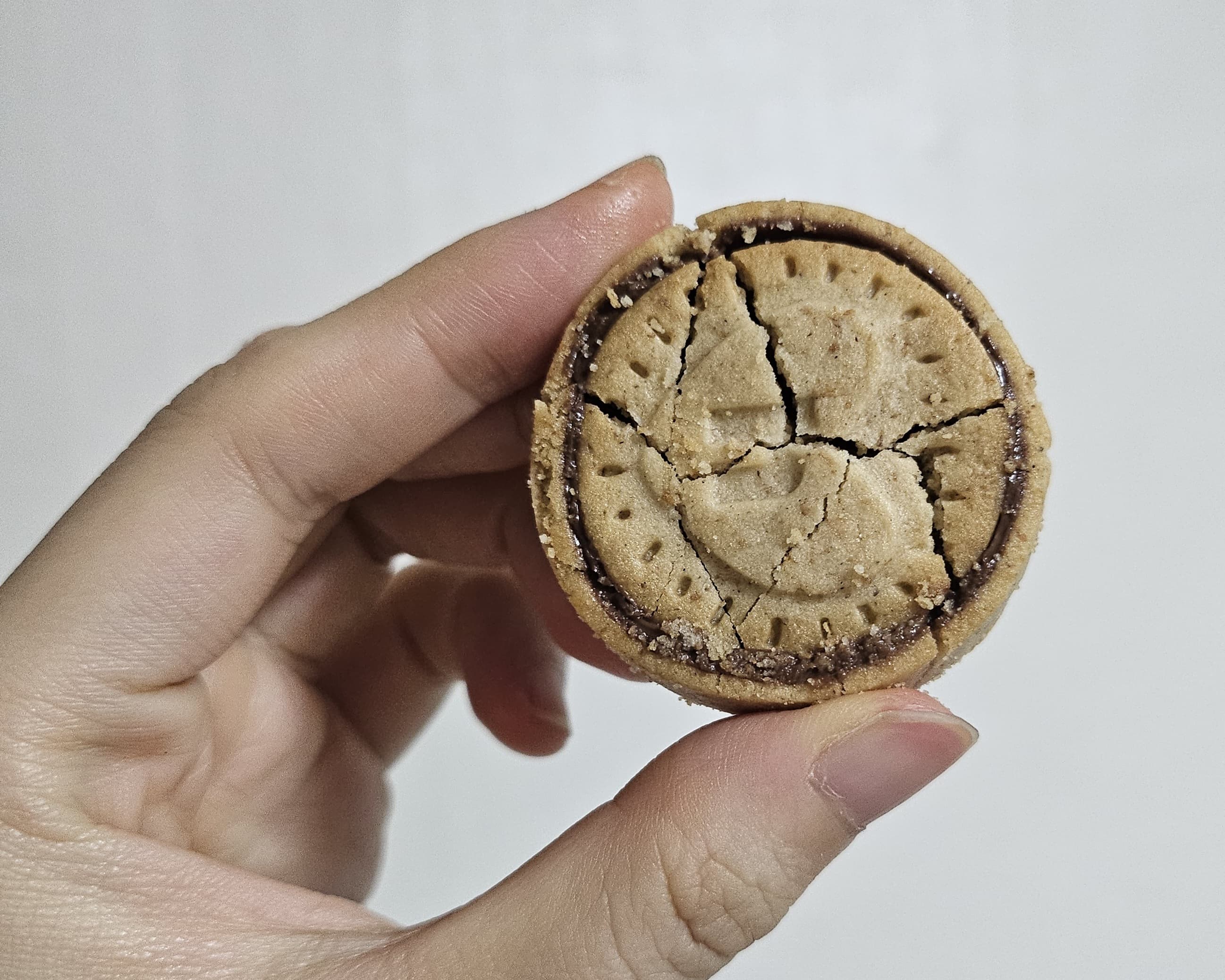 누텔라 비스킷 칼로리 원재료 성분 및 맛 후기