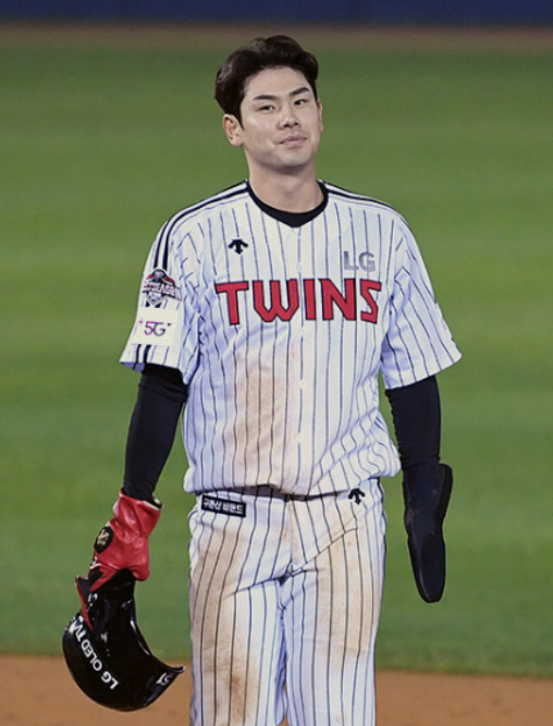 아쉬워하는 홍창기