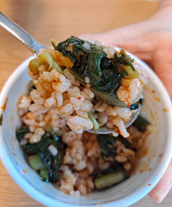 밀밭 보리밥 한숟가락