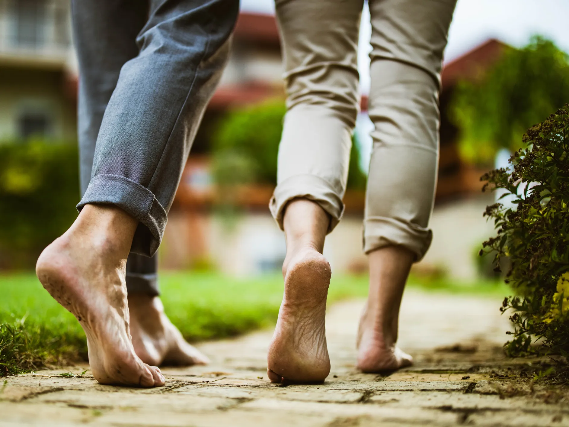 맨발 걷기의 건강상 장점