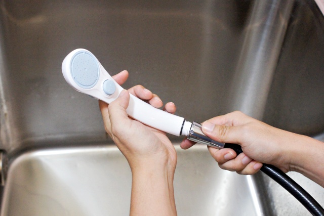 샤워기 헤드 안빠질때, 샤워기 헤드 교체 방법, 샤워기헤드 교체, 샤워기 안풀릴때, 결핵, 건강, 팁줌 매일꿀정보