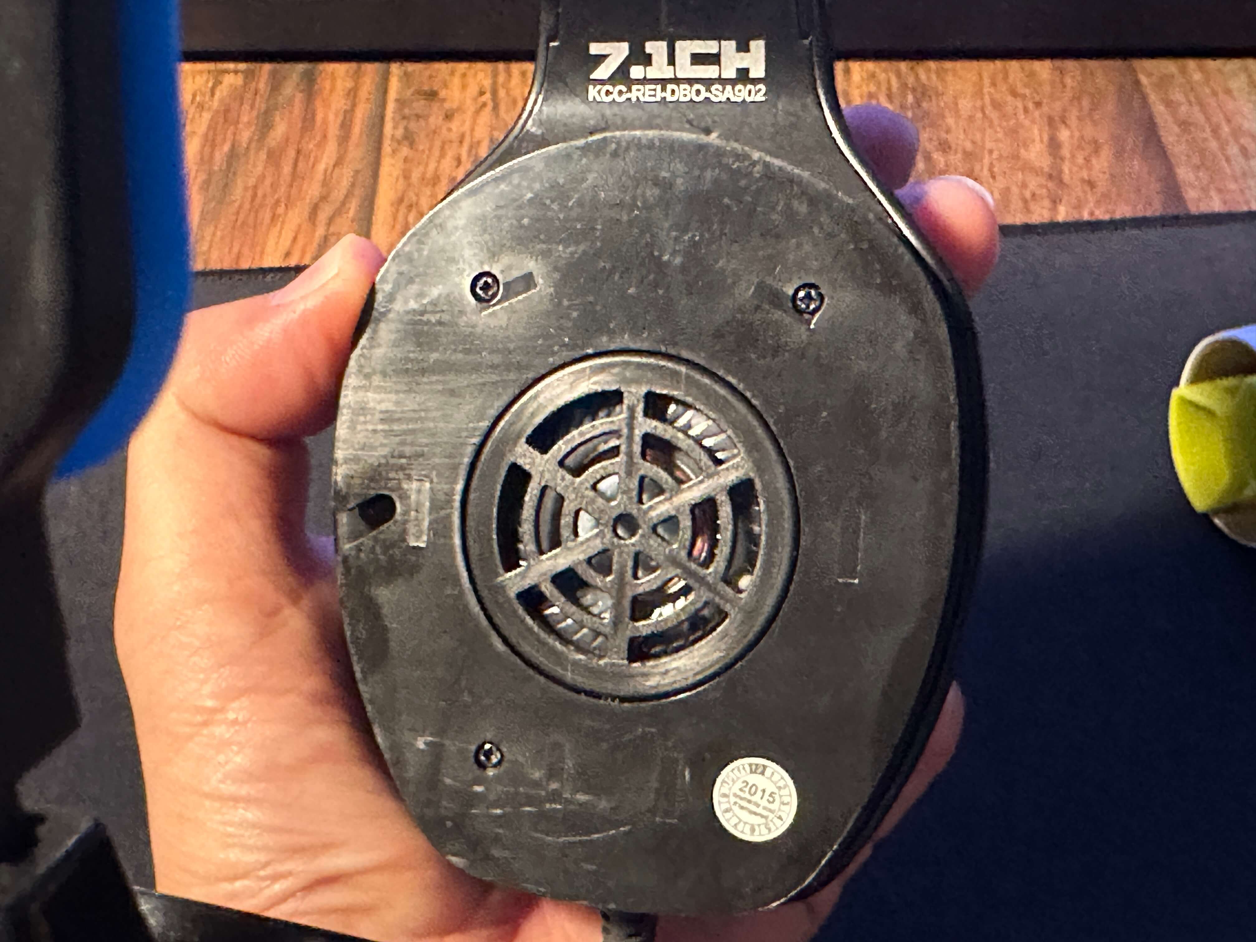 헤드셋 커버 교체하기 전 상태 입니다.