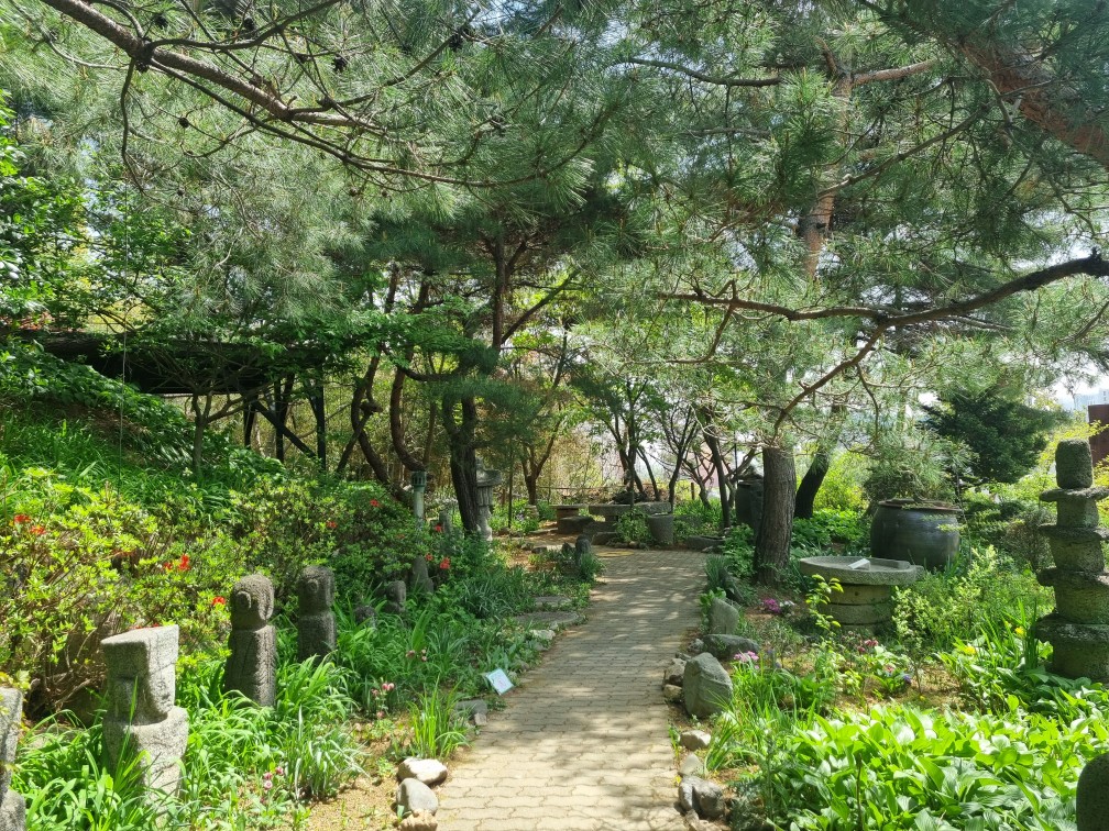 우연히 찾아서 200% 만족한 김포 숨은 명소: 보름산 미술관 &amp; 보름산 카페