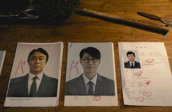 스릴러 코미디 영화 추천 박찬욱 감독의 어쩔수가없다 줄거리 결말 해석 리뷰 OTT 출연 차승원