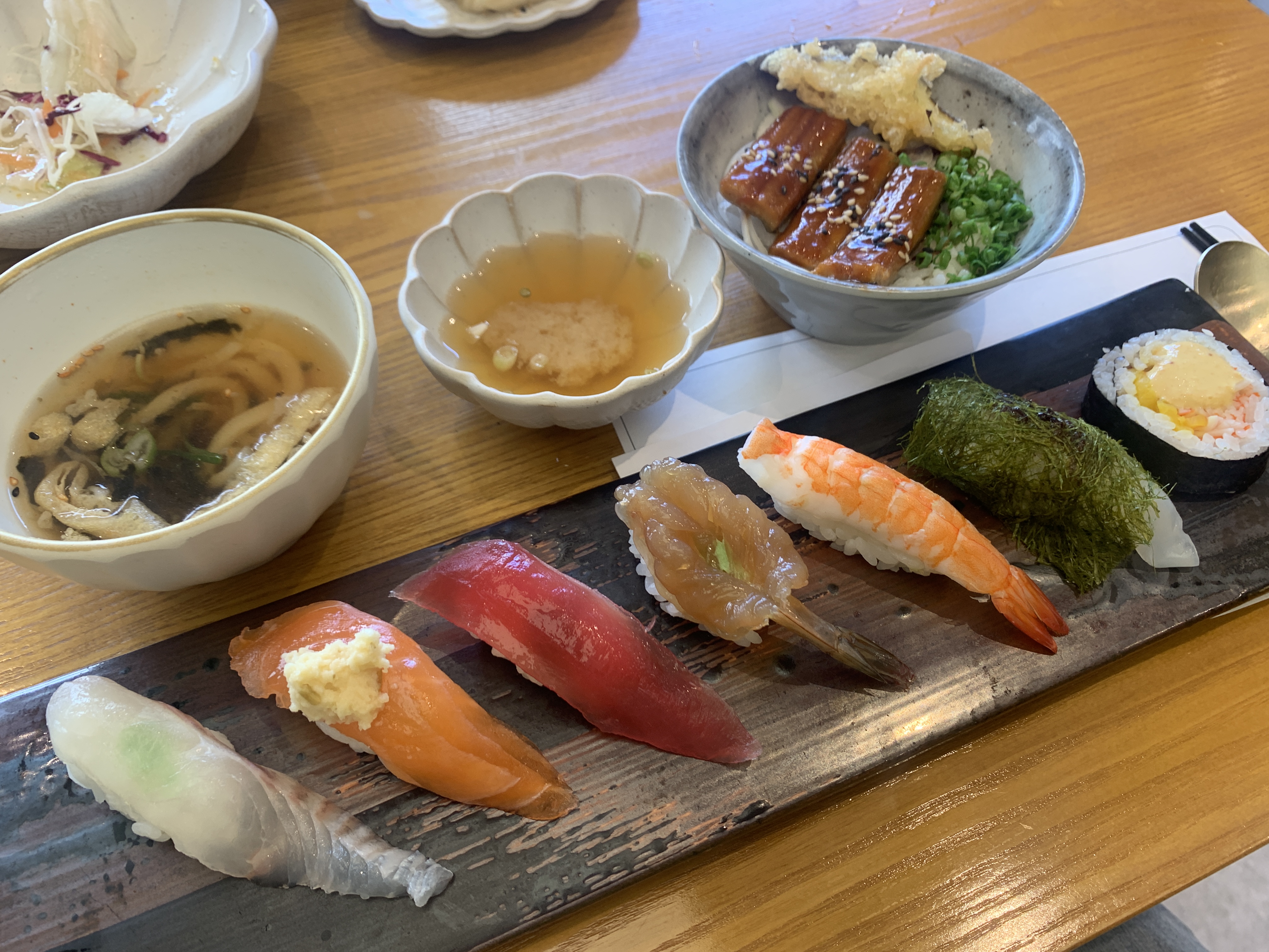 초밥 + 장어덮밥 런치세트