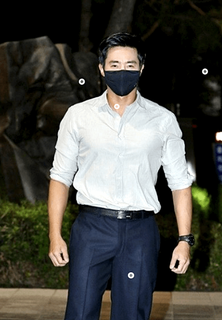 이근