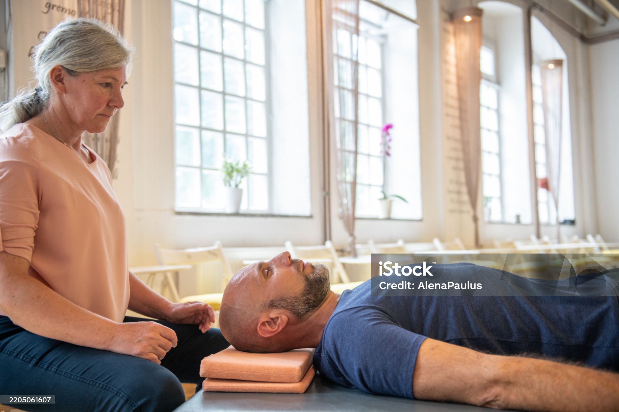 중장년 맞춤 힐링요법 (전문가 조언, 운동, 명상)