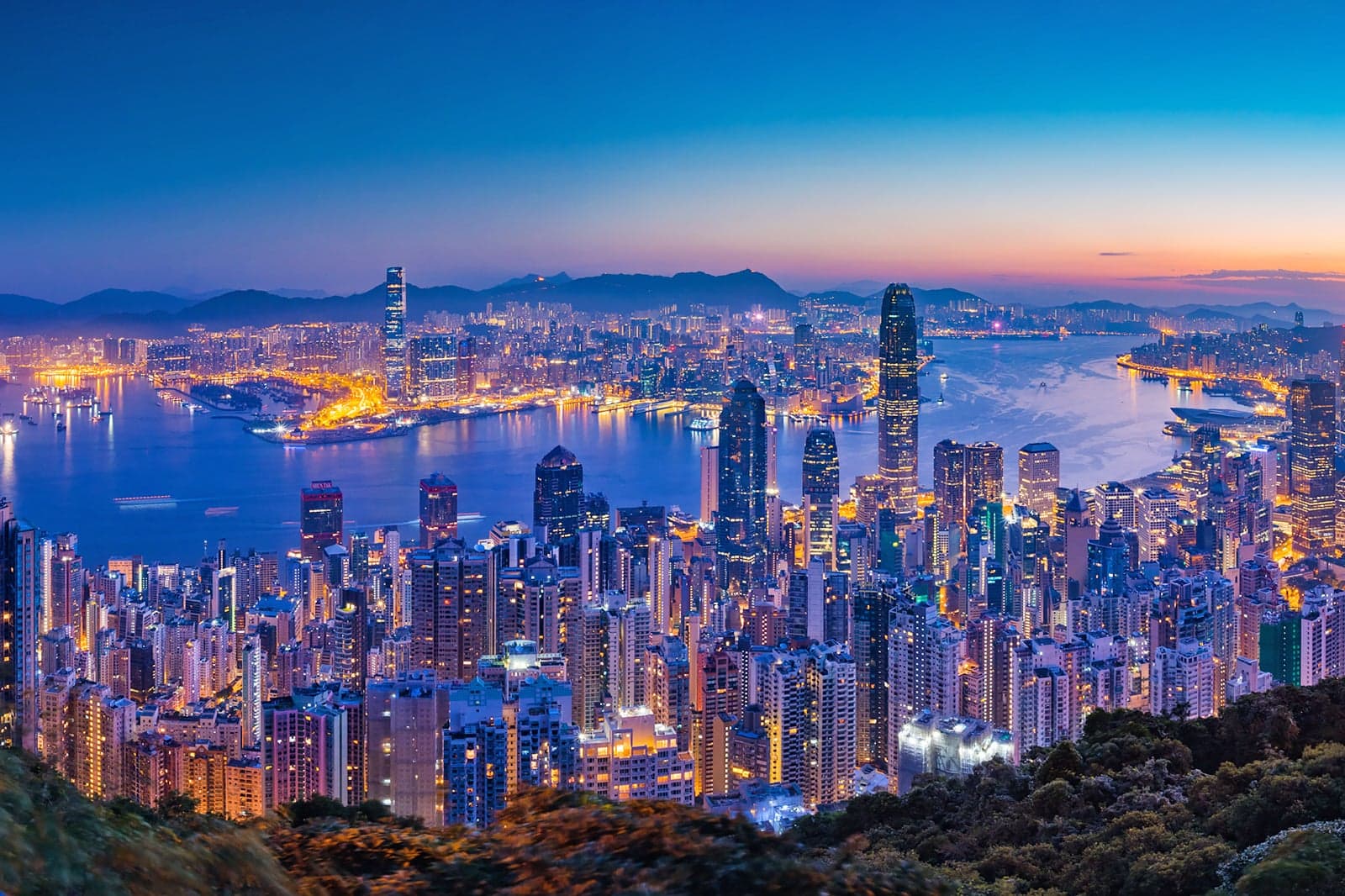 홍콩
봄 축제와 퍼레이드가 많은 도시