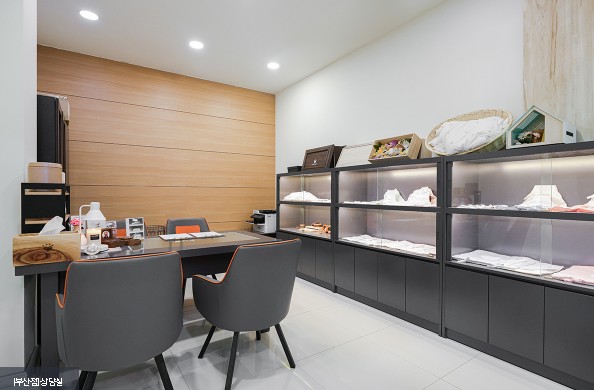 포포즈 부산점 상담실