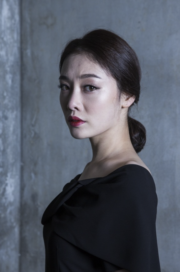 김히어라 연극배우