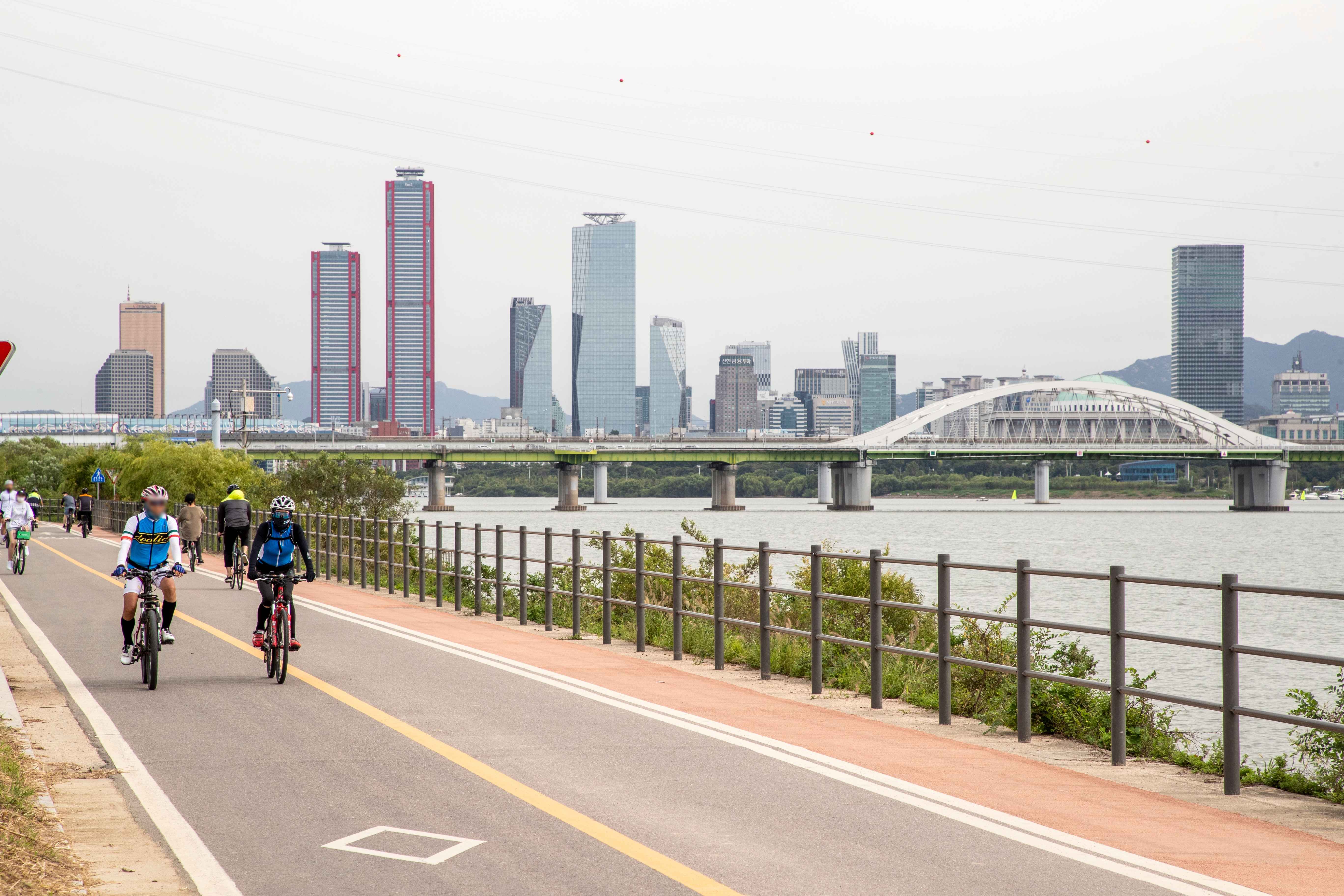 [한강공원] 사진출처 : 한국관광공사 포토코리아-이범수
