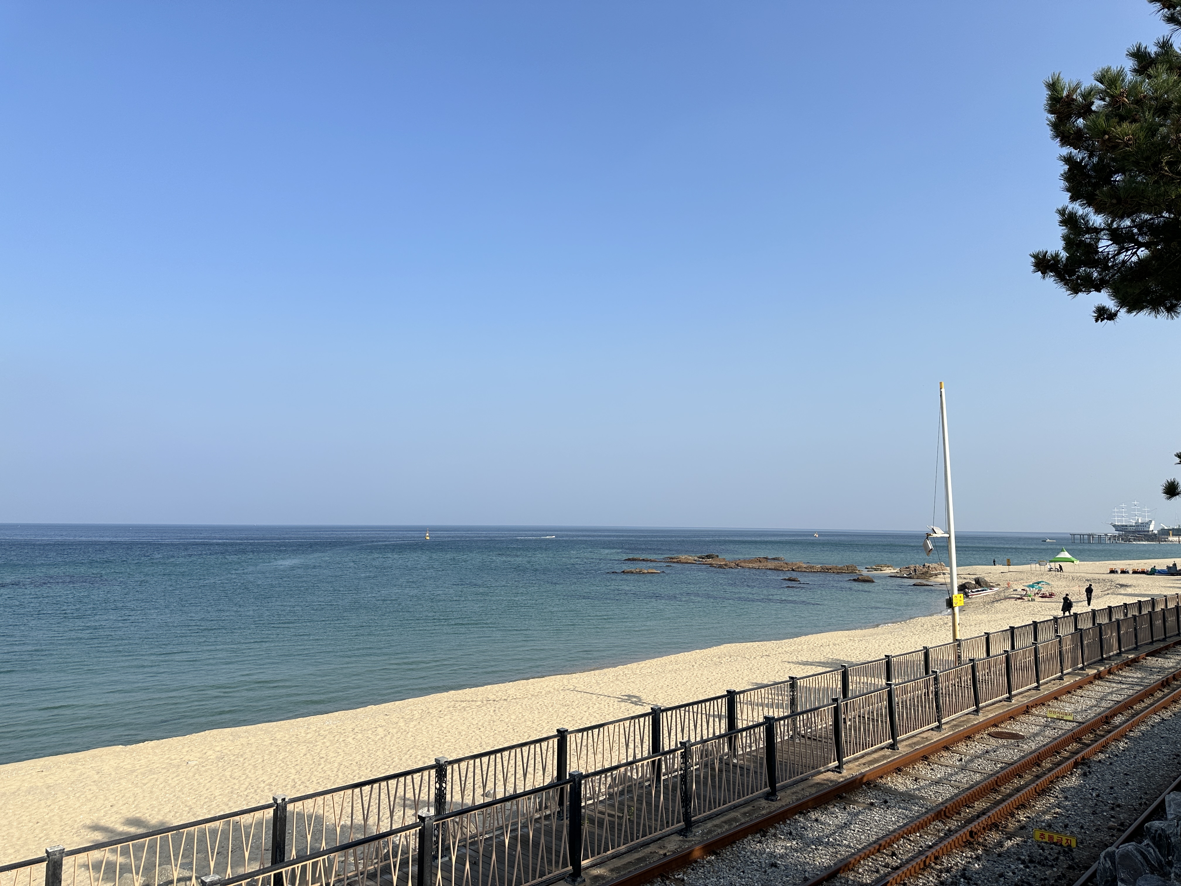 아름다운 정동진역 앞바다