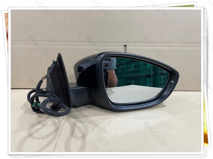 폭스바겐 파사트 중고 사이드미러 거울부
