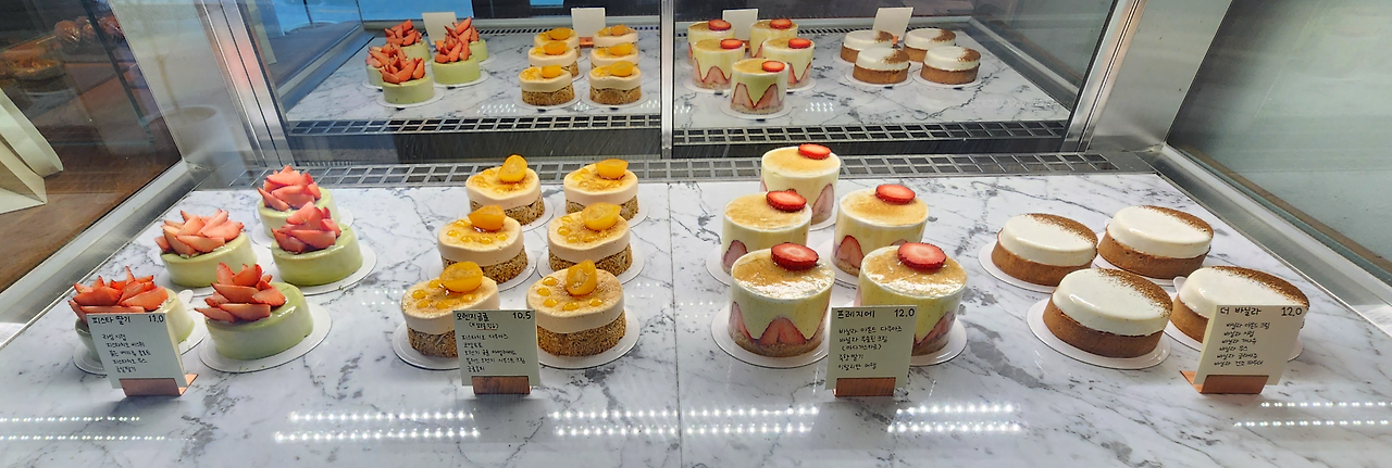 흐비지떼_피스타딸기