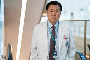 윤경호 중증외상센터 유림핑