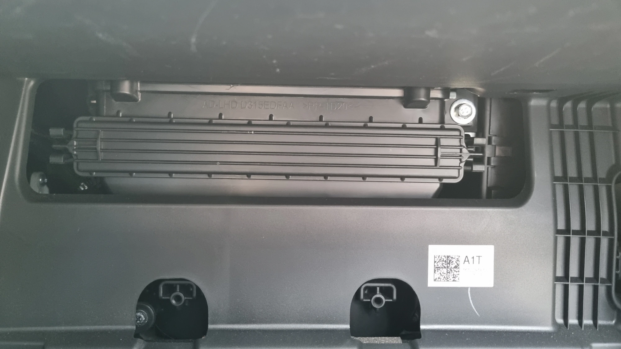 아반떼 AD 에어컨필터 덮개