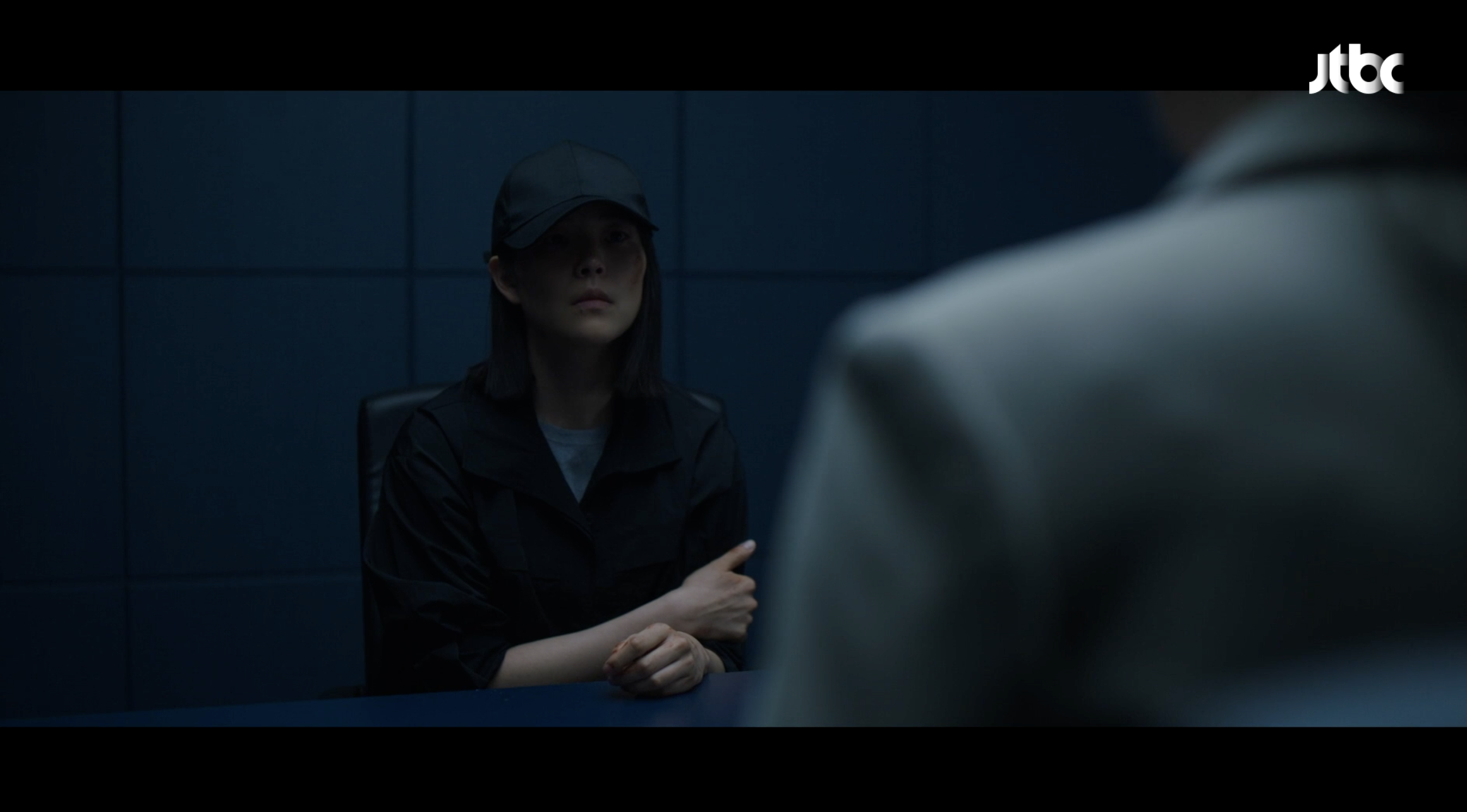 에스콰이어 10회, 새벽의 살인 사건