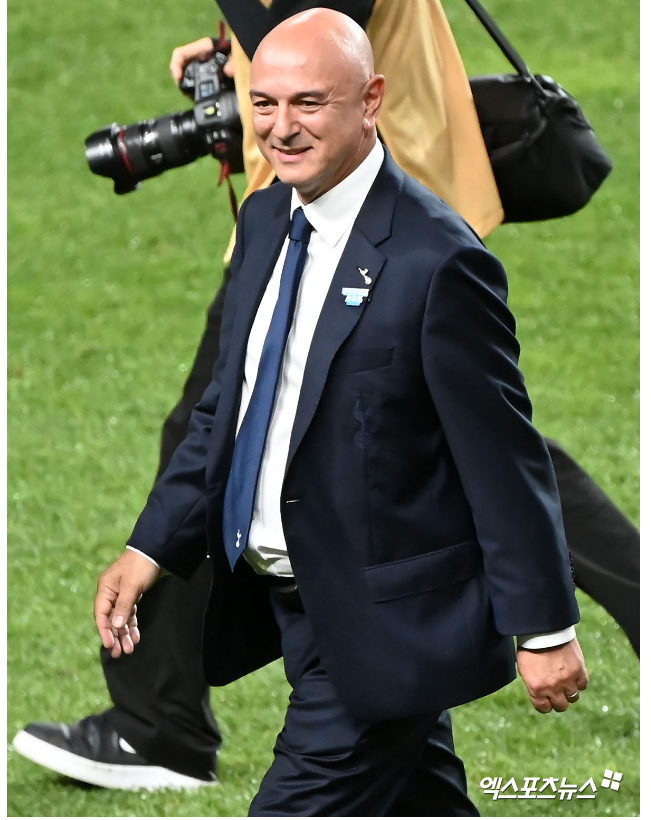 손흥민 영입과 토트넘 대개편(레비 사임, 스타디움, 영입전략)