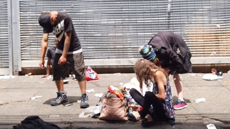 마약 중독자들의 거리 생활: 비참한 현실