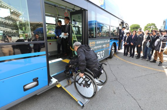 저상버스 의무 도입
