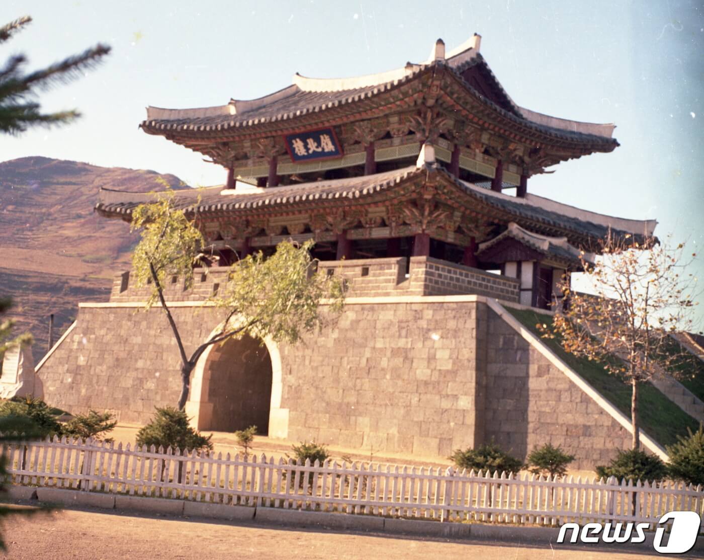 사진으로 만나는 북한 문화유산, 칠보산지역의 역사유적