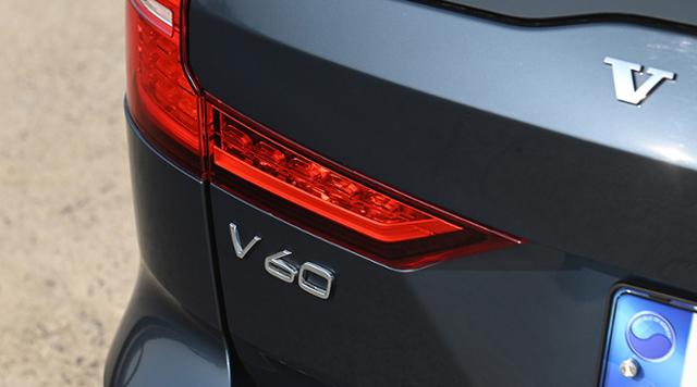 볼보 V60 크로스컨트리 얼티메이트