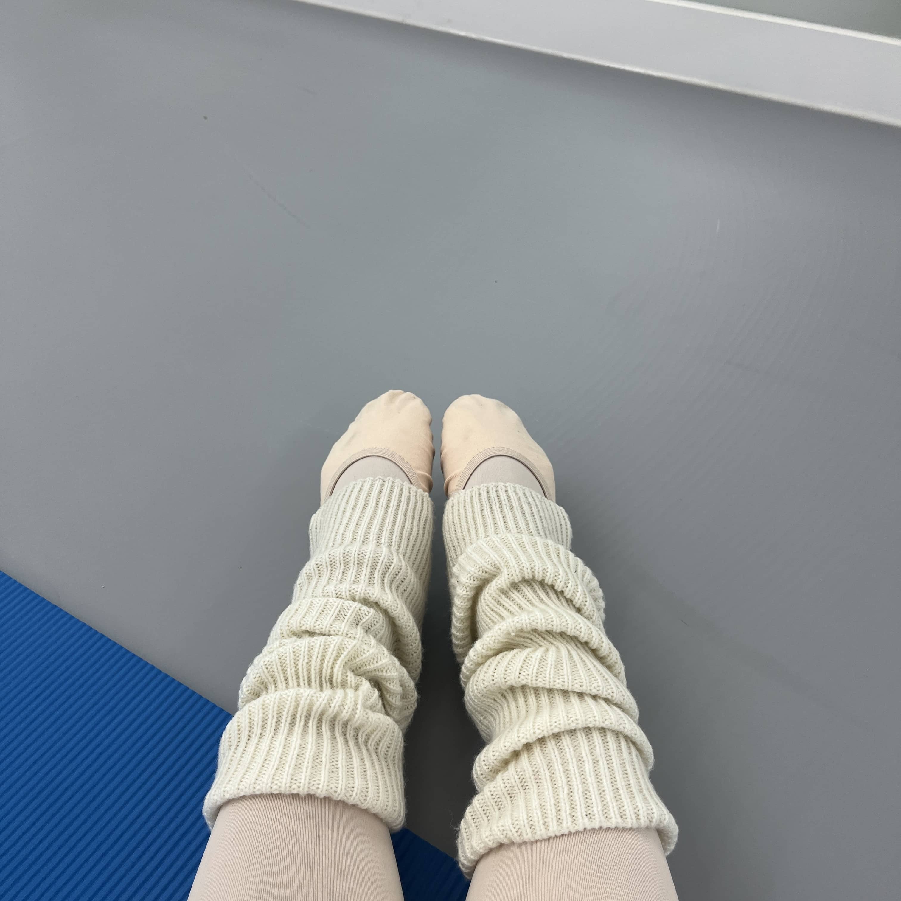성인 발레 후 다리에 근육통이 생겼을 때, 회복 팁과 스트레칭 루틴