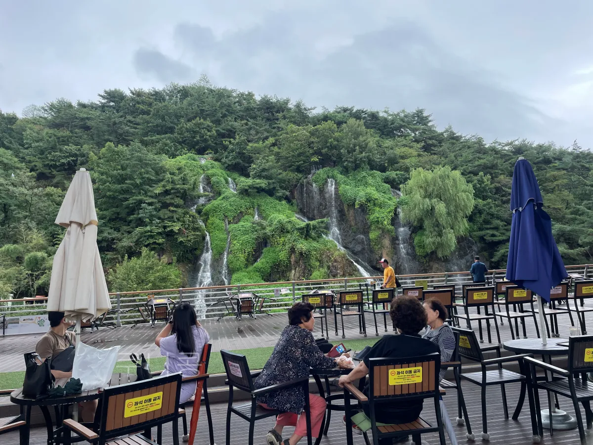 서대문-가볼만한곳-뷰-좋은-카페폭포-평일-방문후기-(주차팁)
