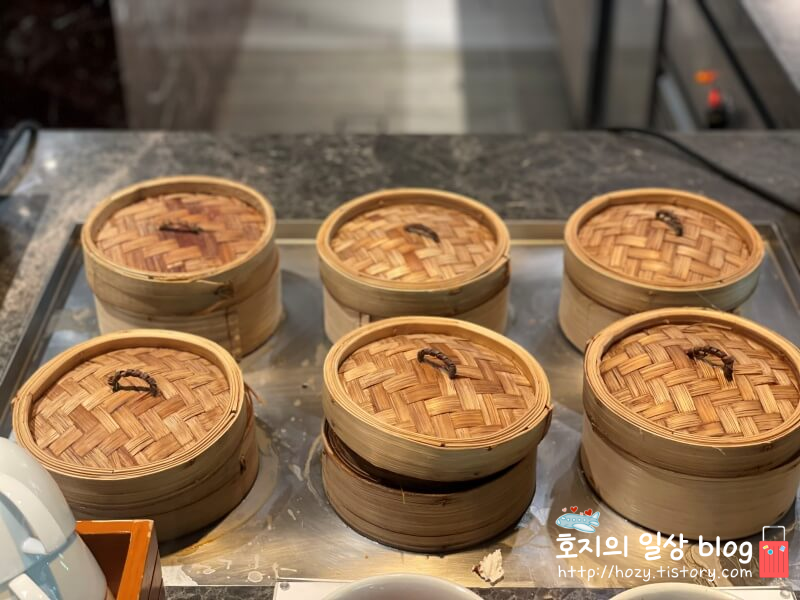 방콕 코트야드 메리어트 에어포트 조식당_뷔페메뉴